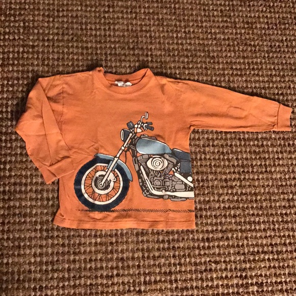 ⛔️SOLD⛔️ 💰 3 for $25 🏷 Adorable boys motorcycle long sleeve shirt LOT - Picture 4 of 8